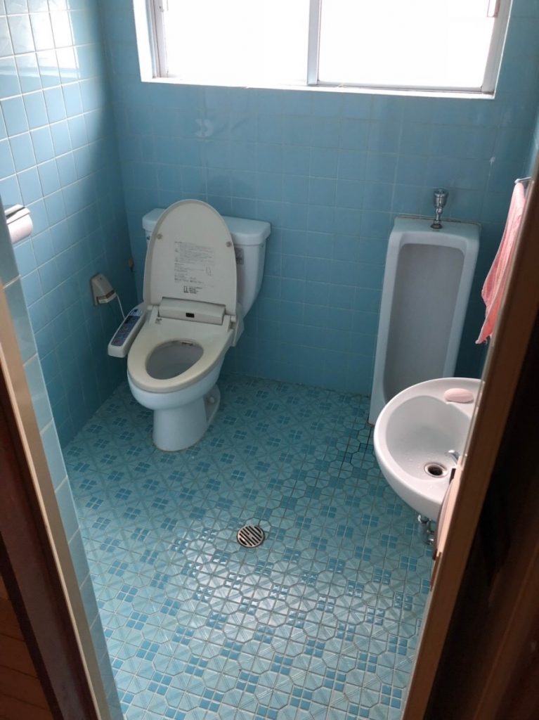 沖縄でトイレのリフォーム。施工事例のご紹介。 沖縄リフォームセンター Reform Company
